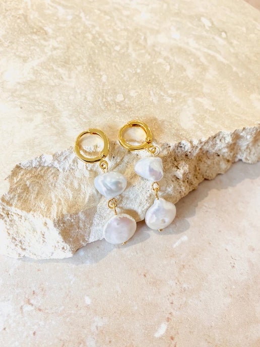 Aura Pearl earrings